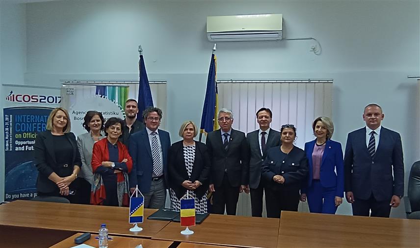 САРАЈЕВО, 26. СЕПТЕМБРА /СРНА/ - Директор Агенције за статистику БиХ Весна Ћужић и предсједник Државног завода за статистику Румуније Тудорел Андреи потписали су меморандум о разумијевању који поставља оквир за имплементацију пројеката, као и размјену пракси и методологија.