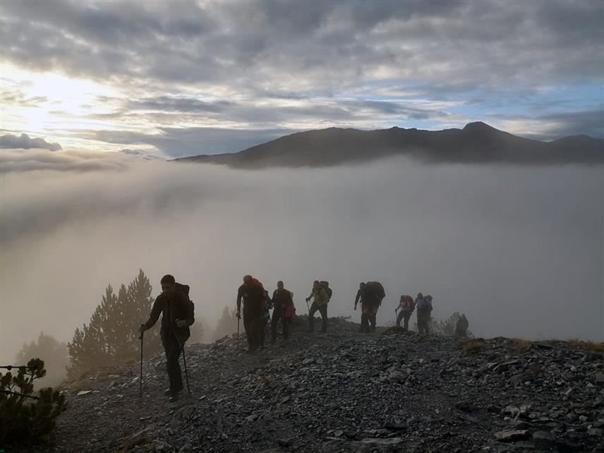 КОЗАРСКА ДУБИЦА, 26. СЕПТЕМБРА /СРНА/ - Чланови Планинарско-спортског друштва "Пеција" из Козарске Дубице освојили су три врха планине Олимп у Грчкој, од којих је највиши Митикас од 2.918 метара.
