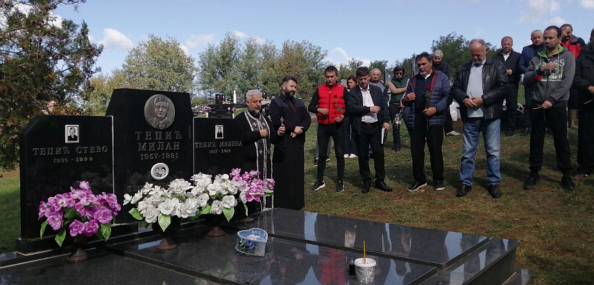 КОЗАРСКА ДУБИЦА, 29. СЕПTЕМБРА /СРНА/ - Министарство рада и борачко-инвалидске заштите Републике Српске ће прихватити инцијативу о изградњи спомен-комплекса народном хероју Милану Tепићу у Комленцу код Козарске Дубице, гдје су данас обиљежене 33 године од страдања овог мајора, који је погинуо у Бјеловару.