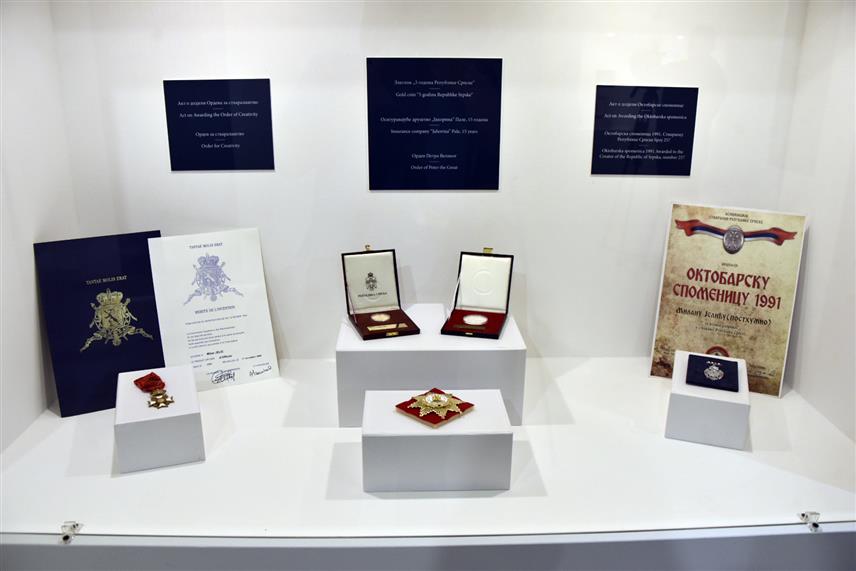 БАЊАЛУКА, 30. СЕПТЕМБРА /СРНА/ - Српски члан Предсједништва БиХ Жељка Цвијановић отворила је данас изложбу докумената, предмета и фотографија некадашњег предсједника Републике Српске Милана Јелића у Музеју Републике Српске у Бањалуци.