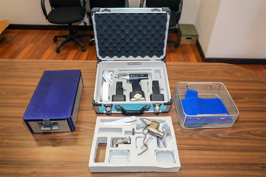 БЕОГРАД, 30. СЕПТЕМБРА /СРНА/ - Принцеза Катарина Карађорђевић донирала је пријеко потребну хируршку опрему Клиници за васкуларну и ендоваскуларну хирургију Универзитетског клиничког центра Србије, у наставку пружања помоћи здравственом систему Србије.