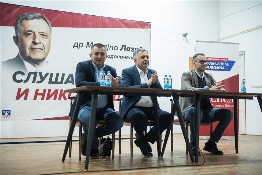 БИЈЕЉИНА, 30. СЕПTЕМБРА /СРНА/ - Кандидат СНСД-а за градоначелника Бијељине Микајло Лазић и кандидати ове странке за одборнике у Скупштини града вечерас су посјетили семберско село Доње Црњелово.	
