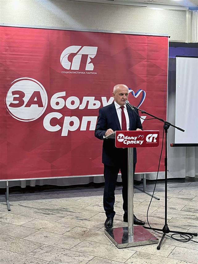 КОЗАРСКА ДУБИЦА, 30. СЕПТЕМБРА /СРНА/ - Предсједник Социјалистичке партије /СП/ Петар Ђокић позвао је вечерас бираче да гласају за СП да би Козарска Дубица била боља, као и да на изборима подрже кандидата за начелника те општине Игора Савковића из СНСД-а.