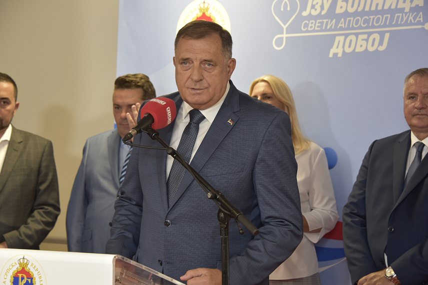 ДОБОЈ, 4. СЕПТЕМБРА /СРНА/ - Конференција за новинаре након отварања новозграђене Болнице "Свети апостол Лука" у Добоју.