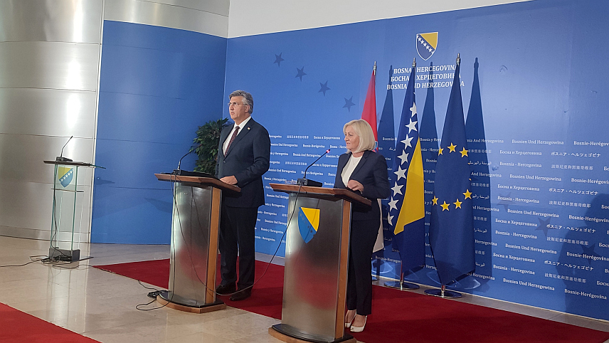 САРАЈЕВО, 4. СЕПТЕМБРА /СРНА/ - Предсједник Владе Хрватске Андреј Пленковић са предсједавајућом Савјета министара Борјаном Кришто у Сарајеву.