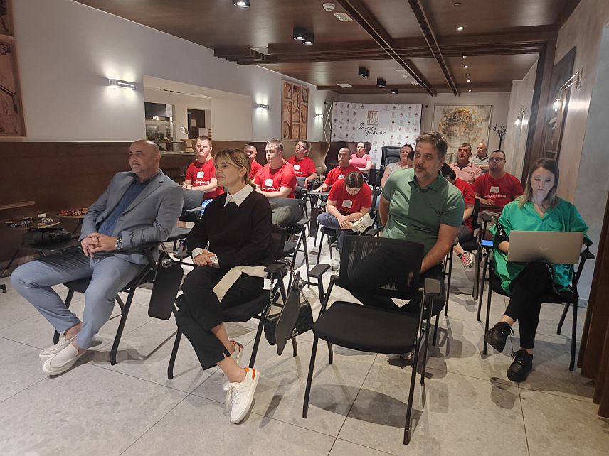 ЈАХОРИНА, 5. СЕПТЕМБРА /СРНА/ - Генерални директор компаније "М:тел" Јелена Триван проглашена је данас за амбасадора Даун синдром центра Бањалука за подручје Србије.