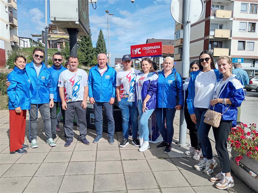 СОКОЛАЦ, 6. СЕПTЕМБРА /СРНА/ - Општински одбор Уједињене Српске на Сокоцу почео је кампању за локалне изборе на којима, како је данас истакнуто, очекује боље резултате, али и промјене.