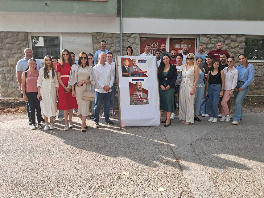 КОТОР ВАРОШ, 6. СЕПТЕМБРА /СРНА/ - Кандидат СНСД-а за начелника општине Котор Варош Ненад Пезеровић на почетку кампање изразио очекивање да ће грађани препознати снагу и енергију СНСД-а и масовно изаћи на изборе.