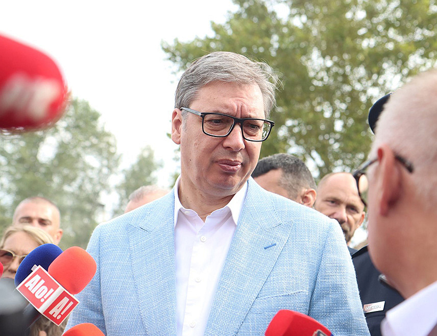 МАЛИ ЗВОРНИК, 6. СЕПТЕМБРА /СРНА/ - Предсједник Србије Александар Вучић најавио је веће инвестиције према Републици Српској и да се неће одрећи политике подршке према Српској./Фото - Борислав Здриња/
