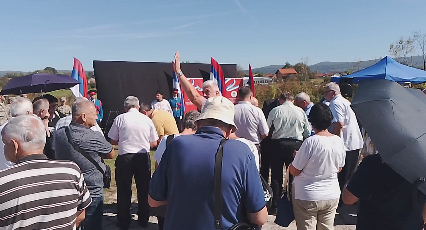 БИХАЋ, 7. СЕПТЕМБРА /СРНА/ - Служењем парастоса за Србе убијене у Гаравицама код Бихаћа почело је обиљежавање 83 године од усташког злочина над 12.000 Срба, међу којима је био велики број дјеце.	