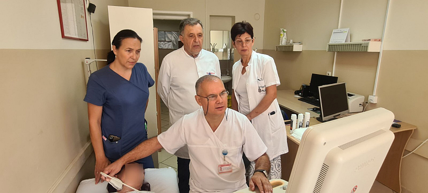 БИЈЕЉИНА, 7. СЕПТЕМБРА /СРНА/ - Болница "Свети врачеви" у Бијељини организовала је данас акцију бесплатних ултразвучних прегледа крвних судова врата - колор доплер, којој се одазвало више од 70 грађана.