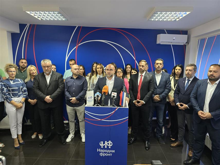 БИЈЕЉИНА, 9. СЕПТЕМБРА /СРНА/ - Странка Народни фронт у Бијељини започела је данас кампању за локалне изборе под слоганом "Бијељина народу" и представила 36 кандидата за одборнике.