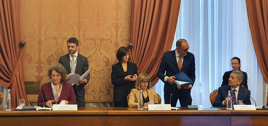 САРАЈЕВО, 10. ЈАНУАРА /СРНА/ - У Риму је данас потписано Писмо намјере о покретању пројекта успостављања система инстант плаћања на западном Балкану, којем је присуствовао и замјеник гувернера Централне банке БиХ.