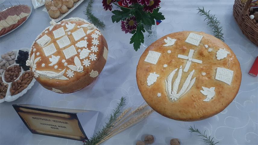 ФОЧА, 14.ЈАНУАРА /СРНА/ - Први Фестивал божићног колача “Чесница” који је одржан у Фочи.