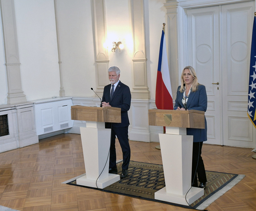 САРАЈЕВО, 23. ЈАНУАРА /СРНА/ - Српски члан и предсједавајућа Предсједништва БиХ Жељка Цвијановић на конференцији за новинаре данас у Сарајеву након састанка Предсједништва БиХ са предсједником Чешке Петром Павелом.	