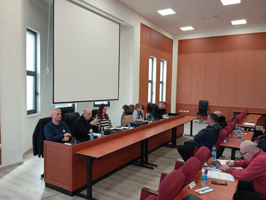 ИСТОЧНО САРАЈЕВО, 24. ЈАНУАРА /СРНА/ - Припремни састанак поводом вјежбе заштите и спасавања, одржан је јуче у Братунцу.