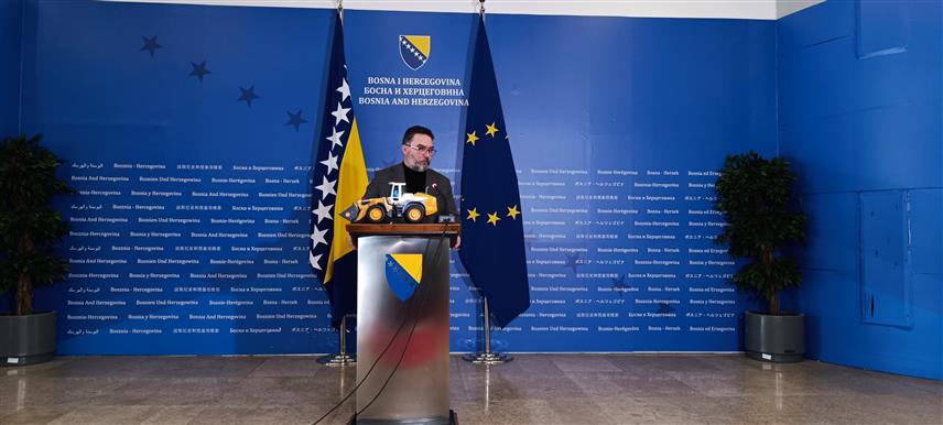 САРАЈЕВО, 30. ЈАНУАРА /СРНА/ - Замјеник предсједавајуће Савјета министара Сташа Кошарац на конференцији за новинаре у Сарајеву.
