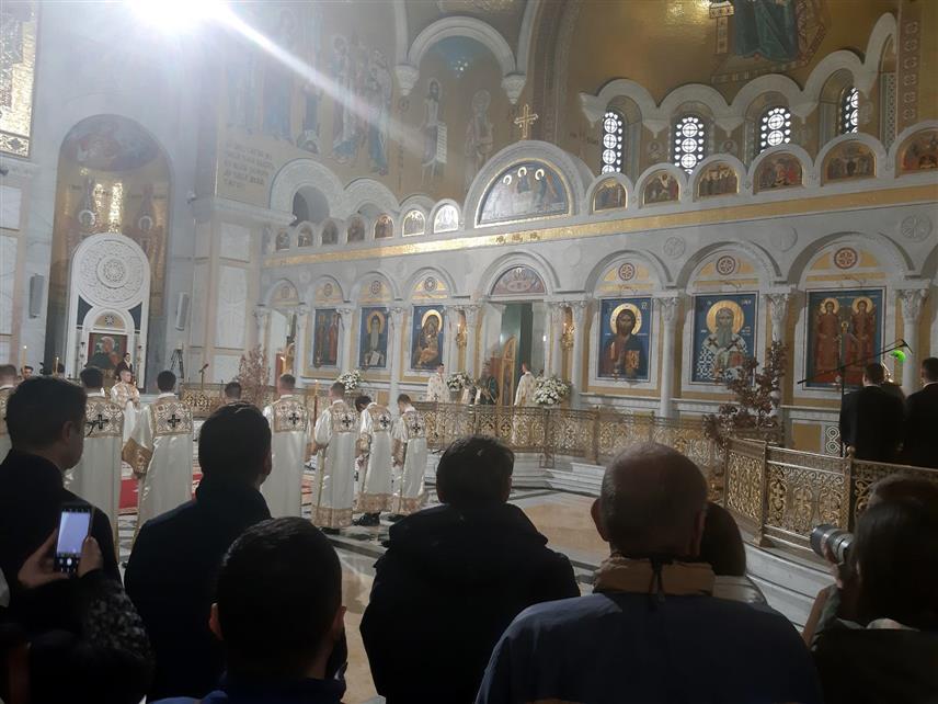 БЕОГРАД, 7. ЈАНУАРА /СРНА/ - Његова светост патријарх српски Порфирије служио је јутрос божићну литургију у Храму Светог Саве у Београду.