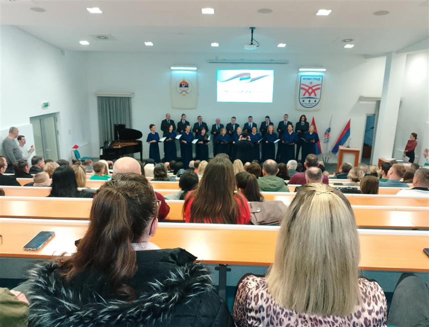 НОВИ ГРАД, 8. ЈАНУАРА /СРНА/ - Дан Републике Српске је дан за понос, један од најважнијих датума за све грађане Републике Српске која је створена за вјечност - за садашње и будуће генерације, поручено је данас са свечане академије организоване поводом 9. јануара.