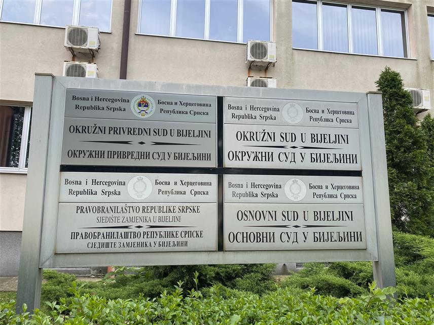 БИЈЕЉИНА, 16. ОКТОБРА /СРНА/ - У Окружном привредном суду у Бијељини ће од 3. до 14. новембра бити одржане седмице судске нагодбе током којих странке на бржи и економичнији начин могу ријешити своје привредне спорове.