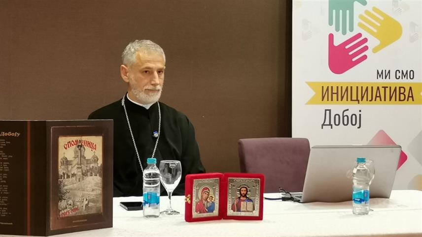 ДОБОЈ, 29. ОКТОБРА /СРНА/ - Предавање "Утицај модерног свијета на брак и васпитање дјеце" одржано је у хотелу "Парк" у организацији Удружења грађана "Ми смо иницијатива" из Добоја.