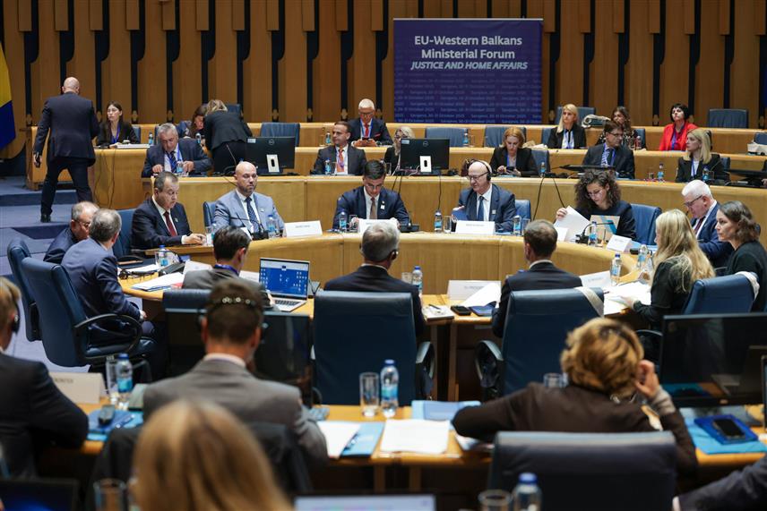 САРАЈЕВО, 30. ОКТОБРА /СРНА/ - Министарски форум "ЕУ - западни Балкан" о правосуђу и унутрашњим пословима.
