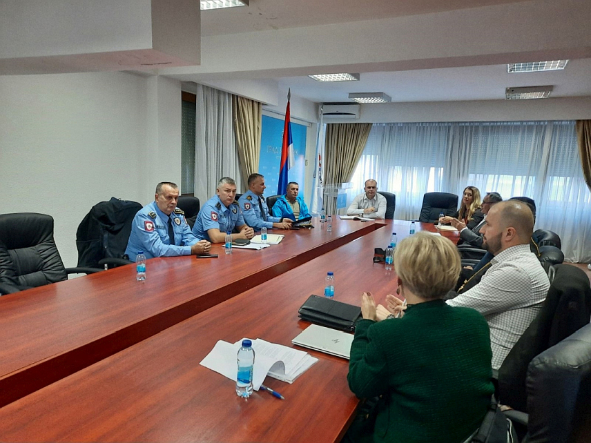 ЗВОРНИК, 30. ОКТОБРА /СРНА/ - Форум за безбједност града Зворника констатовао је данас да је безбједносна ситуација на подручју града задовољавајућа, те да је сарадња надлежних институција и служби на завидном нивоу.