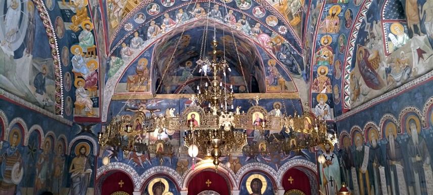 ПЛУЖИНЕ, 5. ОКТОБРА /СРНА/ - Манастир Заграђе, средњовјековни је храм посвећен светом Јовану Крститељу, припада Епархији будимљанско-никшићкој Српске православне цркве, а потиче из средине XV вијека и задужбина је херцега Стефана Вукчића Косаче, који га је подигао.