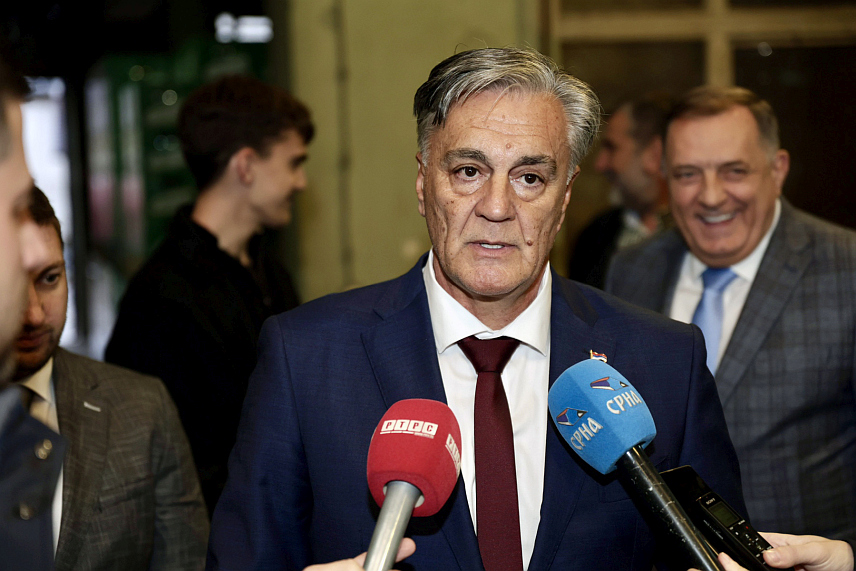 РОГАТИЦА, 10. НОВЕМБРА /СРНА/ - Министар за научнотехнолошки развој и високо образовање Републике Српске Синиша Каран изјавио је данас у Рогатици да је суштина образовања да помогне напретку привреде.