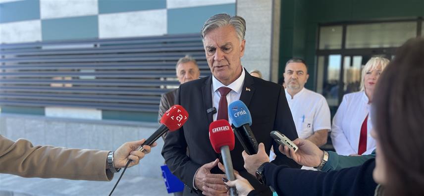 БАЊАЛУКА, 11. НОВЕМБРА /СРНА/ - Министар за научнотехнолошки развој и високо образовање Синиша Каран истакао је данас да је Институт за физикалну медицину, рехабилитацију и ортопедску хирургију "Др Мирослав Зотовић" у Слатини понос Републике Српске и да је ријеч о установи која је једна од најбољих у Европи.