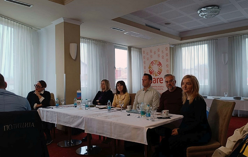 ПРЊАВОР, 11. НОВЕМБРА /СРНА/ - Трговина људима је глобални проблем и најокрутнији злочин који се може десити дјеци, дјевојкама и младићима, изјавила је данас у Прњавору директор организације "Кер Балканс" Сумка Бучан.