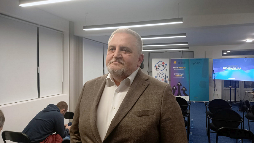 ИСТОЧНО НОВО САРАЈЕВО, 12. НОВЕМБРА /СРНА/ - "Вече идеја 2025 - Искра иновације", које се одржава у Источном Сарајеву, посвећено је локалним стартаповима и пружа прилику да се чују аутентичне приче успјеха и идеје које мијењају тржиште, рекао је директор Научно-технолошког парка Републике Српске Никола Драговић.