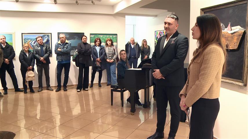 ПРИЈЕДОР, 14. НОВЕМБРА /СРНА/ - У Галерији "Сретен Стојановић" у Приједору вечерас је отворена изложба слика и скулптура са Ликовне колоније Сићево у оквиру манифестације "Дани Србије у Републици Српској".