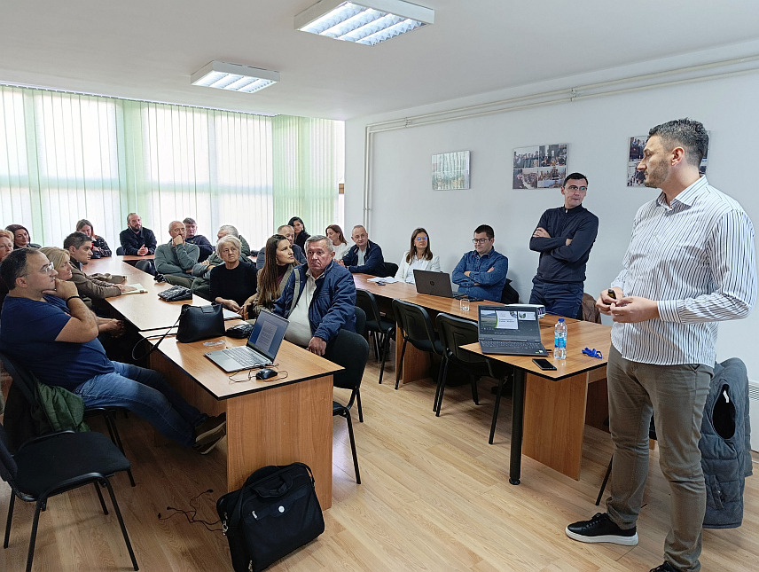 МРКОЊИЋ ГРАД, 17. НОВЕМБРА /СРНА/ - У Мркоњић Граду данас је за око 20 привредника из области туризма представљена платформа "Упознај Крајину", на којој ће моћи да промовишу своје потенцијале.