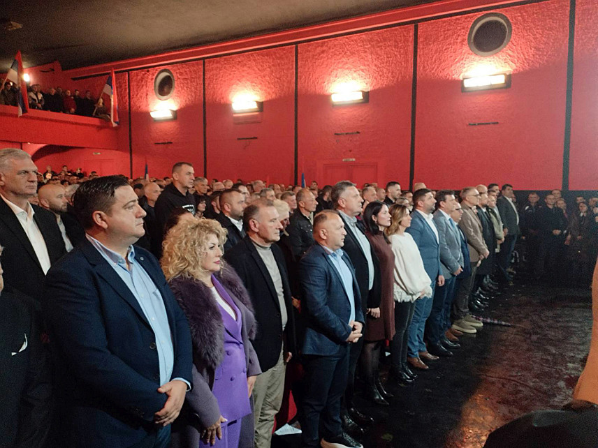 БИЈЕЉИНА, 18. НОВЕМБРА /СРНА/ - Предизборни скуп СДС-а у Бијељини.