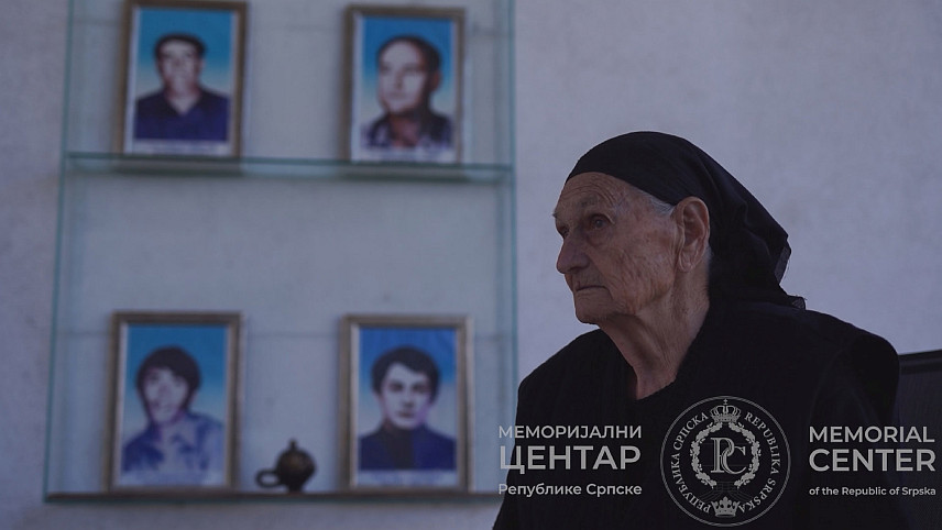 БАЊАЛУКА, 20. НОВЕМБРА /СРНА/ - Миља Зечевић из Сијековца код Брода у потресном свједочењу за Меморијални центар Републике Српске испричала је да су јој 1992. године убили три сина и мужа пред очима.