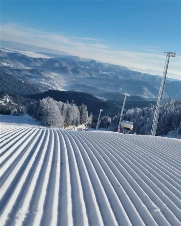 БАЊАЛУКА, 23. НОВЕМБРА /СРНА/ - Републику Српску, према информацијама са терена, очекује успјешна зимска туристичка сезона, која ће по резултатима надмашити претходне.