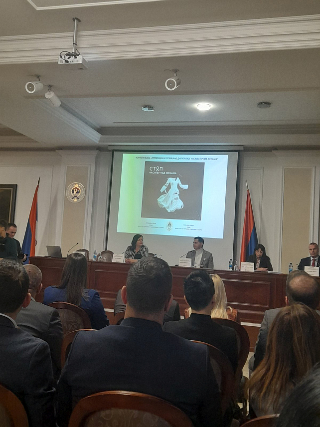 СРБАЦ, 26. НОВЕМБРА /СРНА/ - Кампањи "16 дана активизма против насиља над женама" прикључила се и општина Србац, у којој ће наредних дана бити организован низ акција и едукација о овој проблематици.