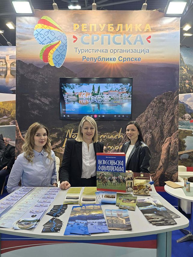 БЕОГРАД/НОВИ САД, 27. НОВЕМБРА /СРНА/ - Међународни сајам туризма отворен је данас у Новом Саду, гдје ће у наредна три дана туристичке потенцијале представити више од 250 излагача из 10 земаља, међу којима и из Републике Српске.