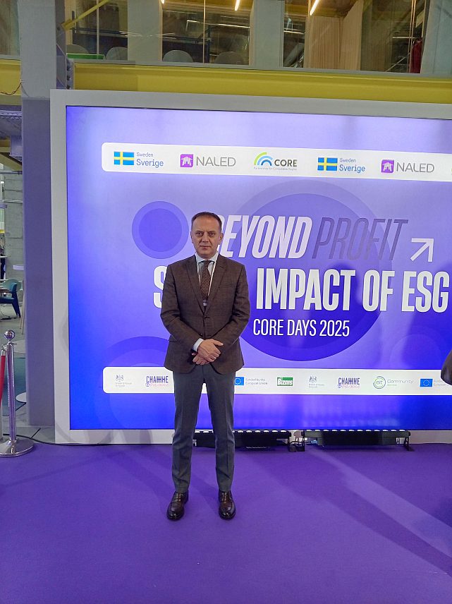 БЕОГРАД, 27. НОВЕМБРА /СРНА/ - Предсједник Привредне коморе Републике Српске Горан Рачић који је у Београду присуствовао додијели БФЦ сертификата представницима 10 локалних заједница из Српске.