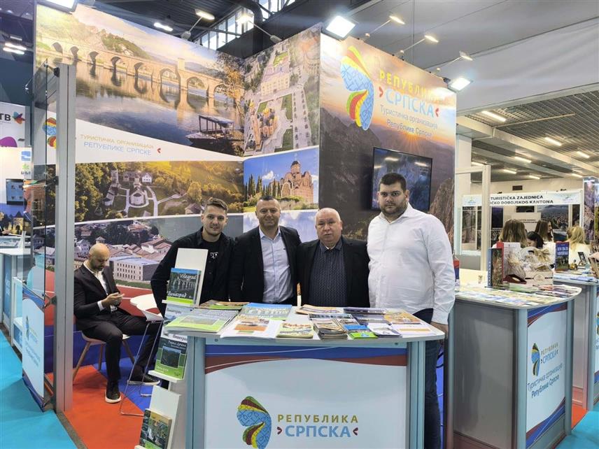 ВИШЕГРАД, 27. НОВЕМБРА /СРНА/ – На Међународном сајму туризма у Новом Саду посјетиоци су показали велико интересовање за понуду Туристичке организације Вишеграда, која је представила бањски туризам, природно богатство и културне знаменитости.	