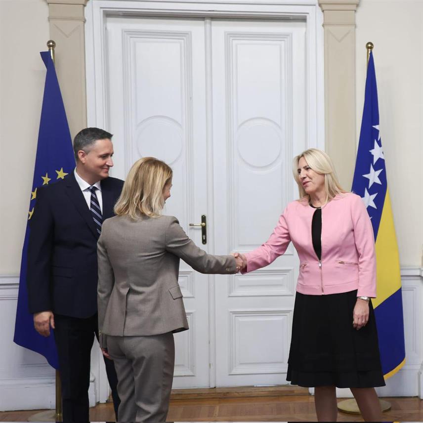 ИСТОЧНО САРАЈЕВО, 3. НОВЕМБРА /СРНА/ - Српски члан Предсједништва БиХ Жељка Цвијановић разговарала је данас са високим представником ЕУ за спољне послове и безбједност Кајом Калас.