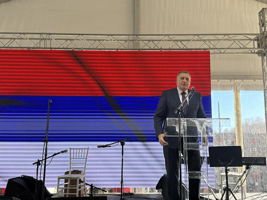 НЕВЕСИЊЕ, 6. НОВЕМБРА /СРНА/ - Предсједник Милорад Додик у обраћању присутнима након обиласка бране "Пошћење".