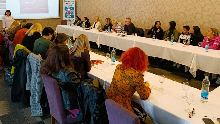 ДОБОЈ, 6. НОВЕМБРА /СРНА/ - Округли сто организован у оквиру пројекта "Право на будућност".