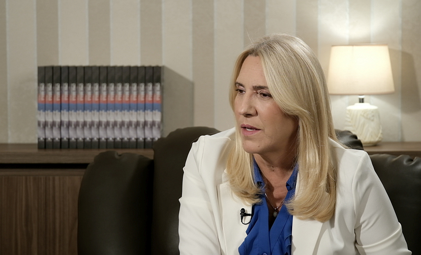 БАЊАЛУКА, 6. НОВЕМБРА /СРНА/ - Српски члан Предсједништва БиХ Жељка Цвијановић гост је у новом подкасту, који ће бити доступан сутра од 10.00 часова у сервису Срне, као и на нашем "Јутјуб" каналу и друштвеним мрежама.