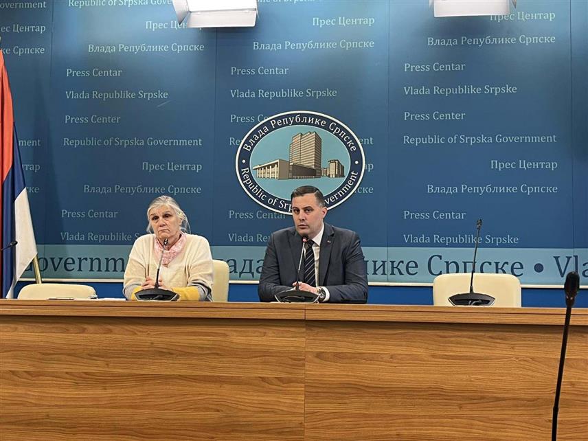 БАЊАЛУКА, 11. ДЕЦЕМБРА /СРНА/ - Министар за просторно уређење, грађевинарство и екологију Републике Српске Бојан Випотник на конференцији за новинаре након сједнице Владе.