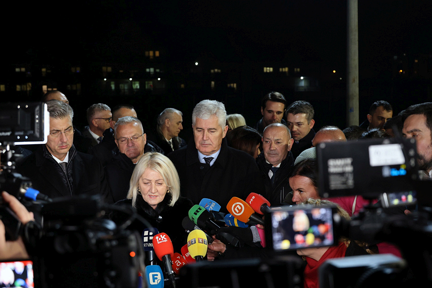 БАЊАЛУКА, 11. ДЕЦЕМБРА /СРНА/ - Предсједавајућа Савјета министара Борјана Кришто изразила је увјерење да ће нови гранични прелаз Градишка ускоро бити отворен и истакла да је то од интереса за све у БиХ. /фото: Борислав Здриња/