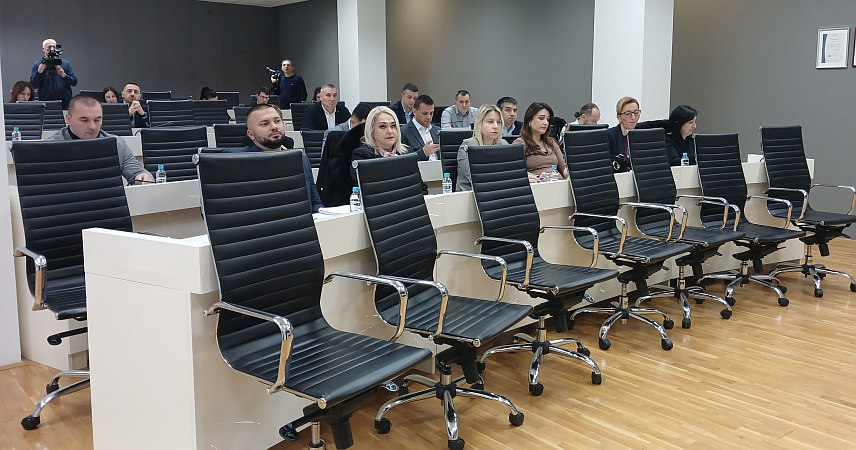 ИСТОЧНО НОВО САРАЈЕВО, 15. ДЕЦЕМБРА /СРНА/ - Одборници Скупштине општине Источно Ново Сарајево усвојили су данас буџет за наредну годину у износу од 37 милиона КМ.