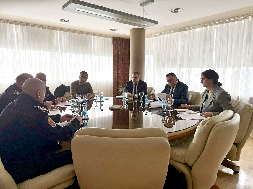 БАЊАЛУКА, 17. ДЕЦЕМБРА /СРНА/ - Министар унутрашњих послова Републике Српске Жељко Будимир разговарао је данас са делегацијом Ватрогасног савеза Српске о унапређењу сарадње.