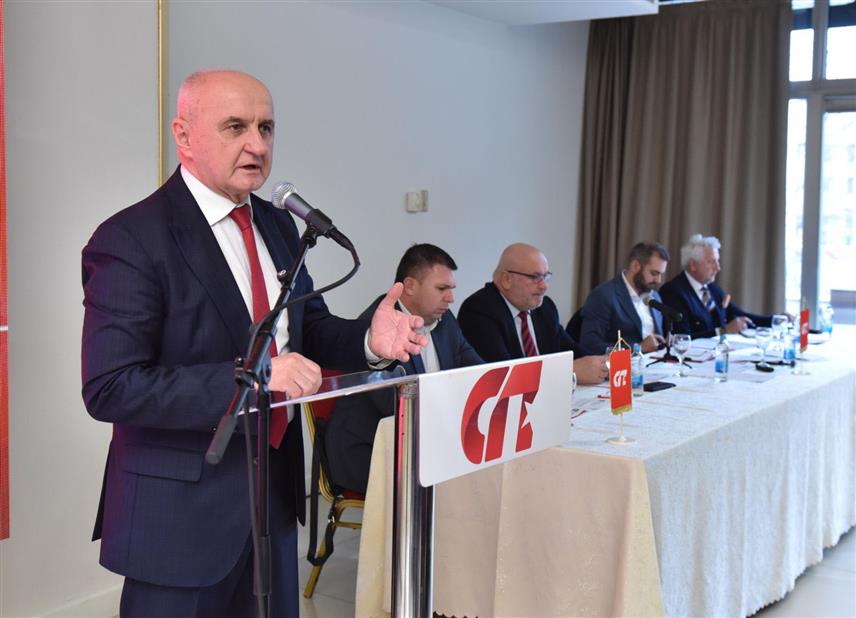 БАЊАЛУКА, 23. ДЕЦЕМБРА /СРНА/ - Предсједник СП-а Петар Ђокић на сједници Главног одбора СП-а у Бањалуци.